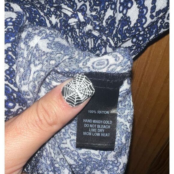 Lulu's Mandala Daydream Maxi Dress L Blue White V-Neck Tie-Waist Long Sleeve - Picture 4 of 4